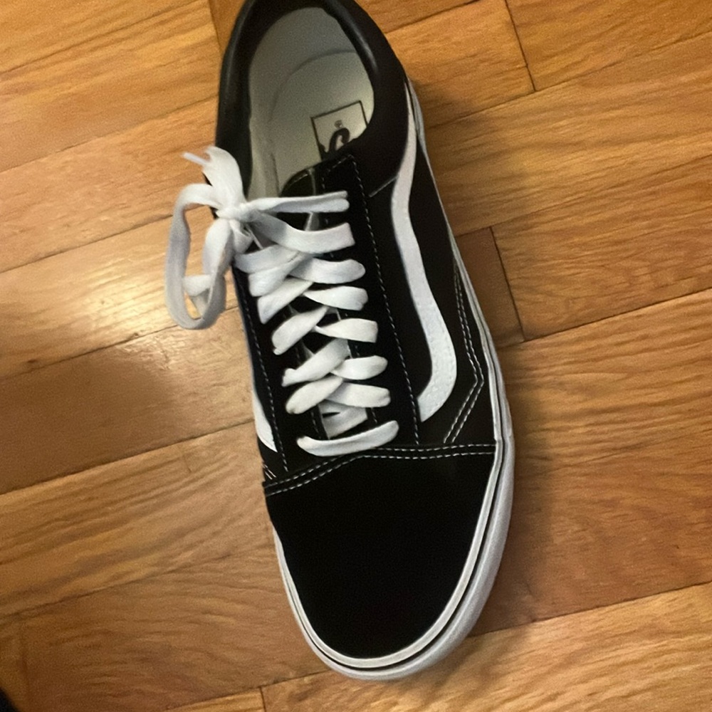 Vans 9.5 classic black shoes